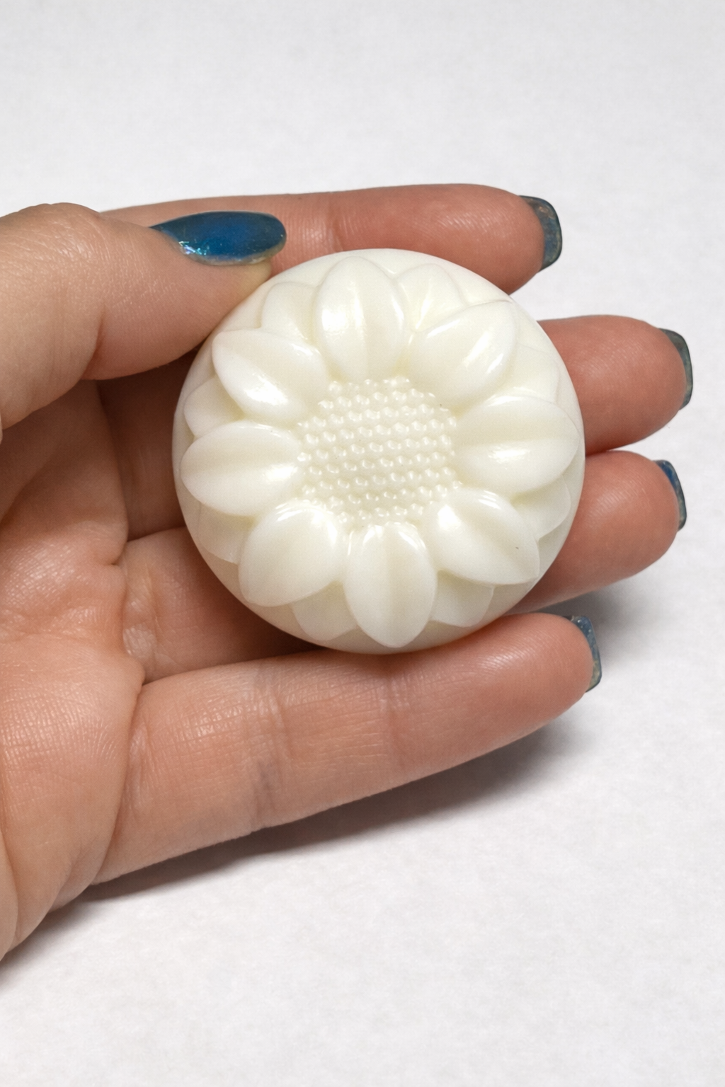 QUEEN ENERGY - Petal Pops| Mother's Day Scent | May Scent of the Month
